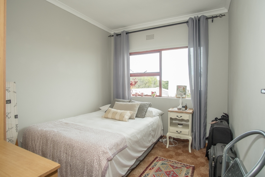 6 Bedroom Property for Sale in Kommetjie Western Cape